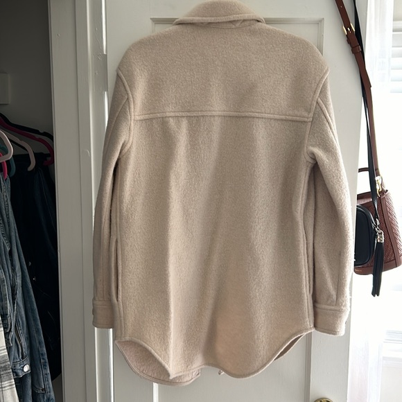 Aritzia 100% Wool Button Down Jacket - Picture 7 of 8